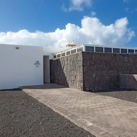Lucia, Playa Burgado Villa Playa Blanca (Lanzarote)